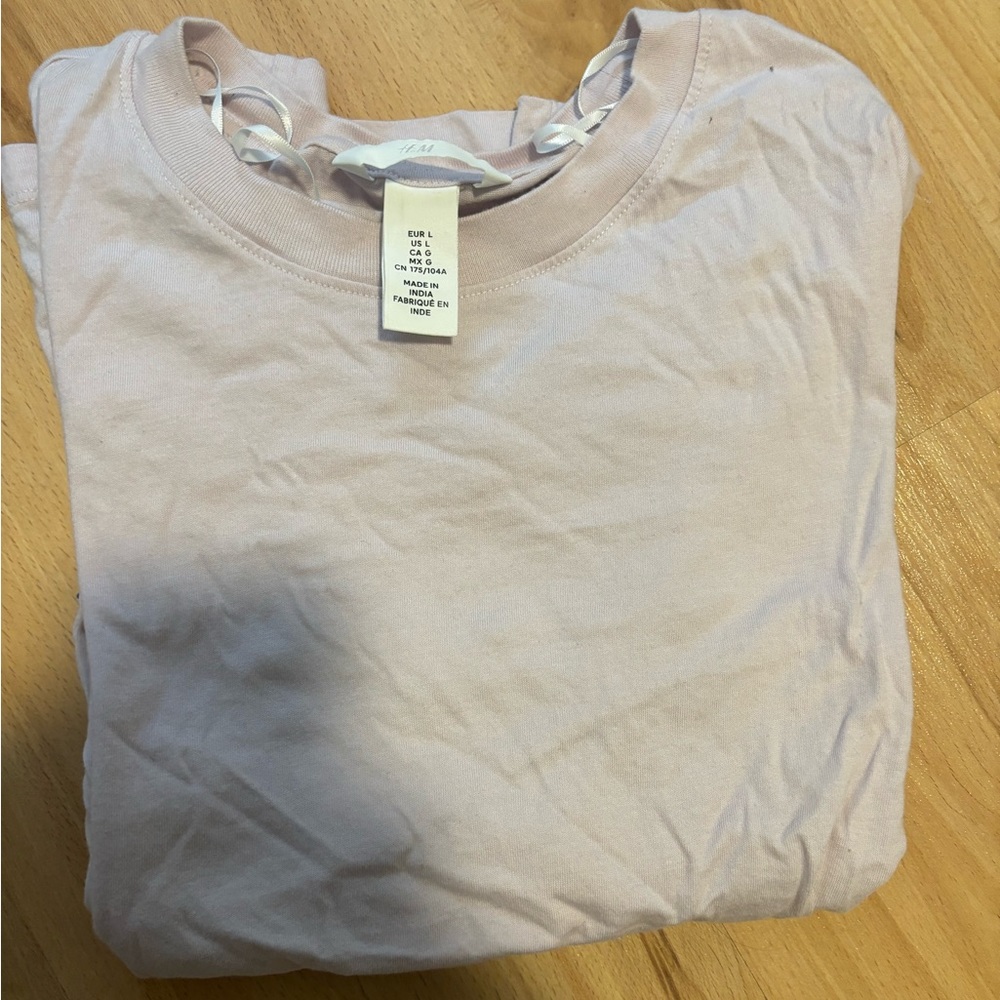 H and M Purple short-sleeve T Shirt Size Large